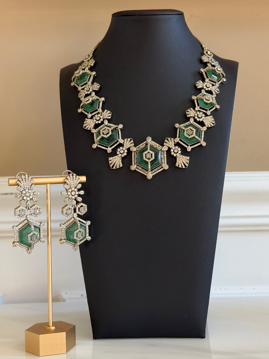 Veya Emerald Set